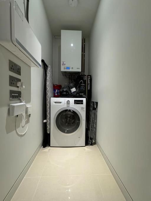 Reading's Lush Haven - 1br 1ba - Chrl F14 Apartment *