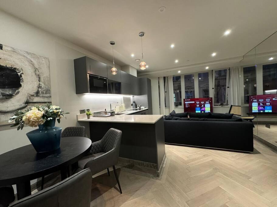 Apartment Reading's Lush Haven - 1br 1ba - Chrl F14 Reading