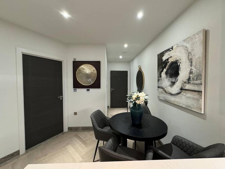 Reading's Lush Haven - 1br 1ba - Chrl F14 *